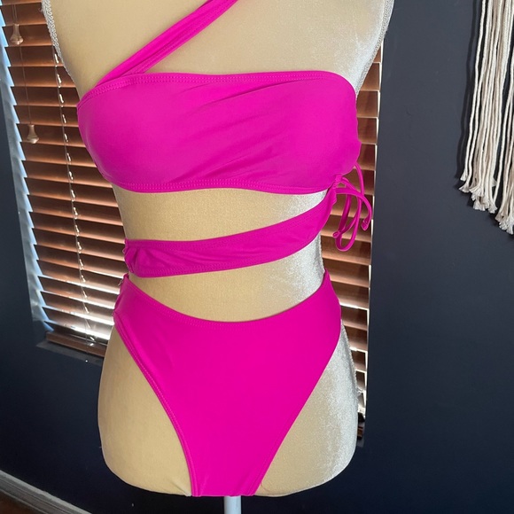 Barbie FUSCHIA Pink 2 piece set - Picture 2 of 5